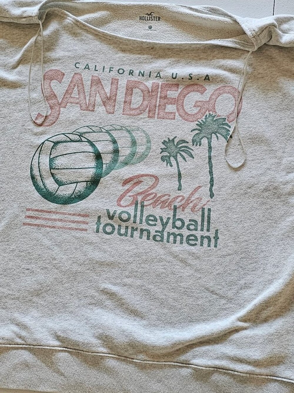 Hollister Oversized Off-the-shoulder Graphic Sweatshirt | San Diego Volleyball |